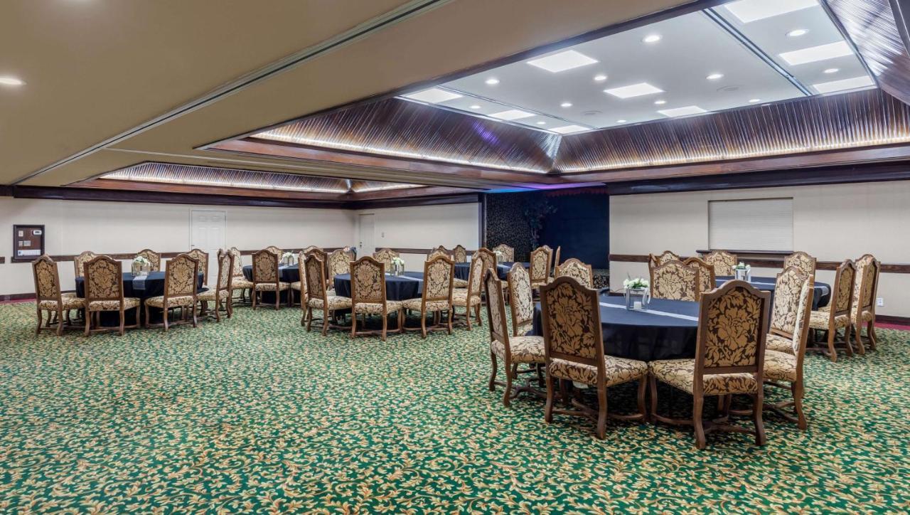 Magnuson Grand Hotel And Conference Center Tyler Ngoại thất bức ảnh