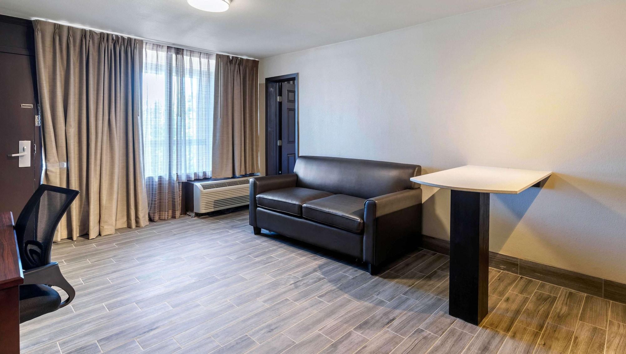 Magnuson Grand Hotel And Conference Center Tyler Ngoại thất bức ảnh