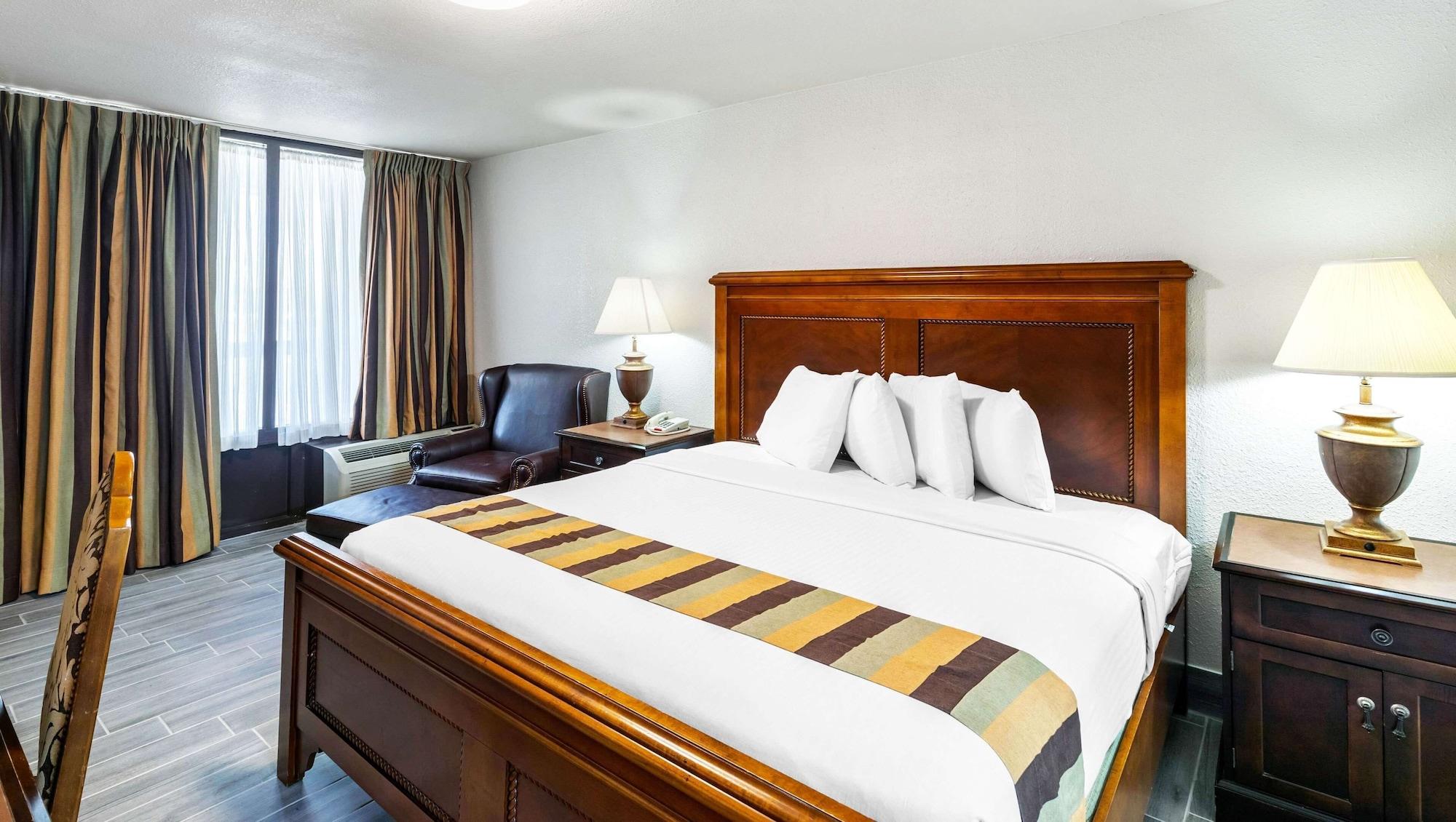 Magnuson Grand Hotel And Conference Center Tyler Ngoại thất bức ảnh